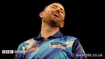 Humphries suffers shock first-round exit at Matchplay