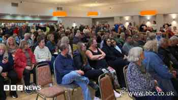 Public meeting to discuss plans for 3,000 homes