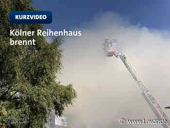 Köln-Sülz: Dachstuhlbrand sorgt für starken Rauch