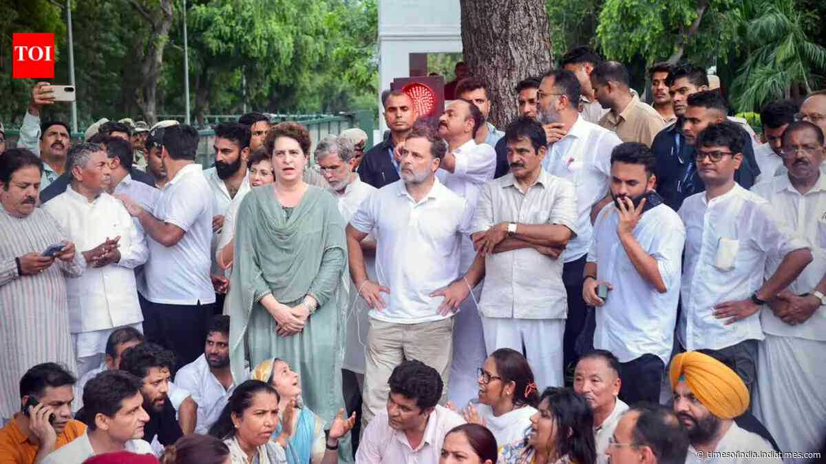 The sudden dharna: How Congress surprised its own MPs, govt with protest outside PM's residence