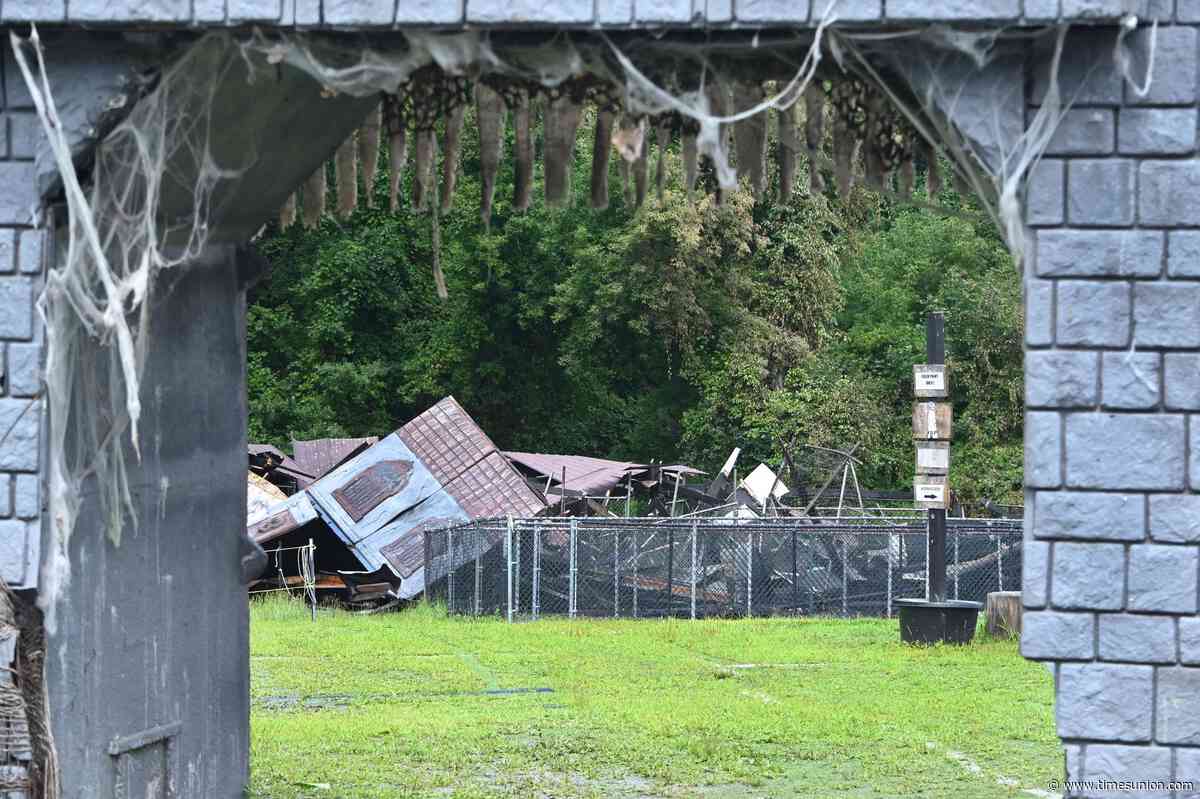 ‘I will make it happen’: Field of Horrors owner vows to rebuild after fire