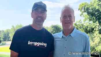 'Another bonding week': Aaron Rodgers reunites wit...