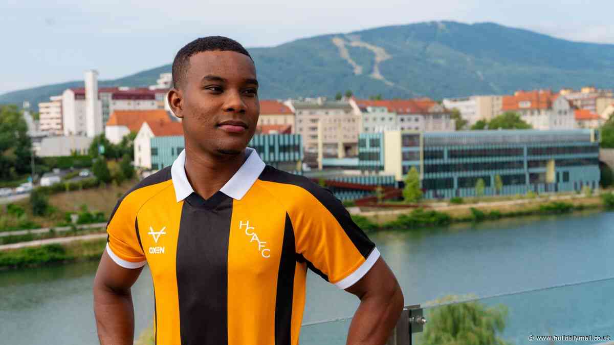 Oscar Zambrano returns to Hull City as Tigers snap up Ecuador midfielder