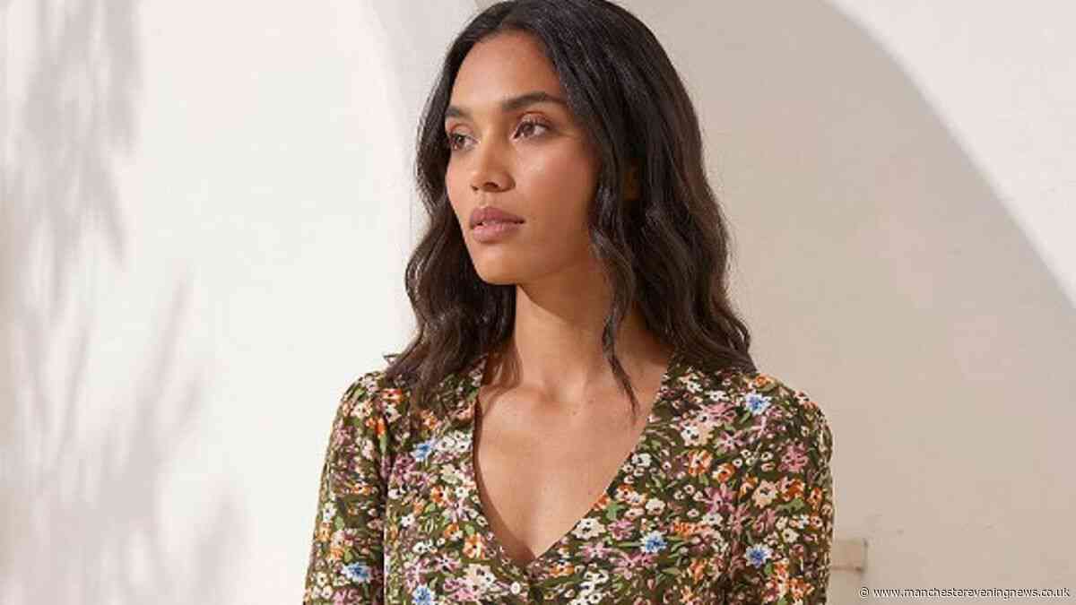 I found the prettiest £30 'out for lunch' dress that's easy to throw on with trainers or sandals
