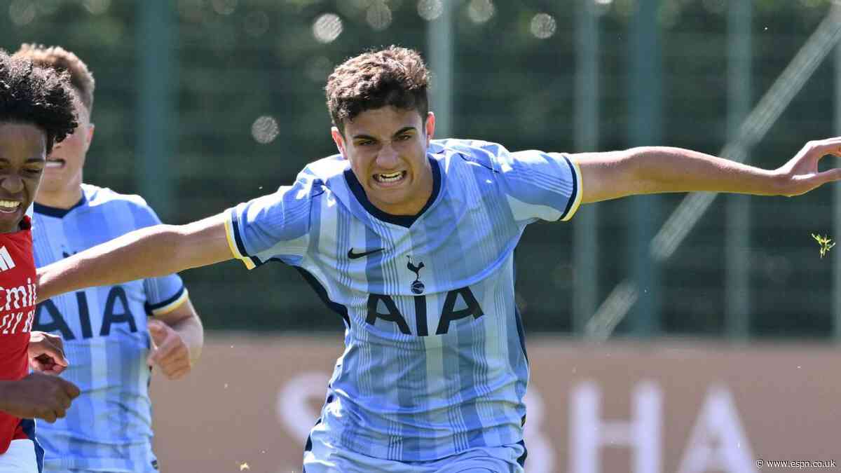 Arsenal sign son of former player from Spurs