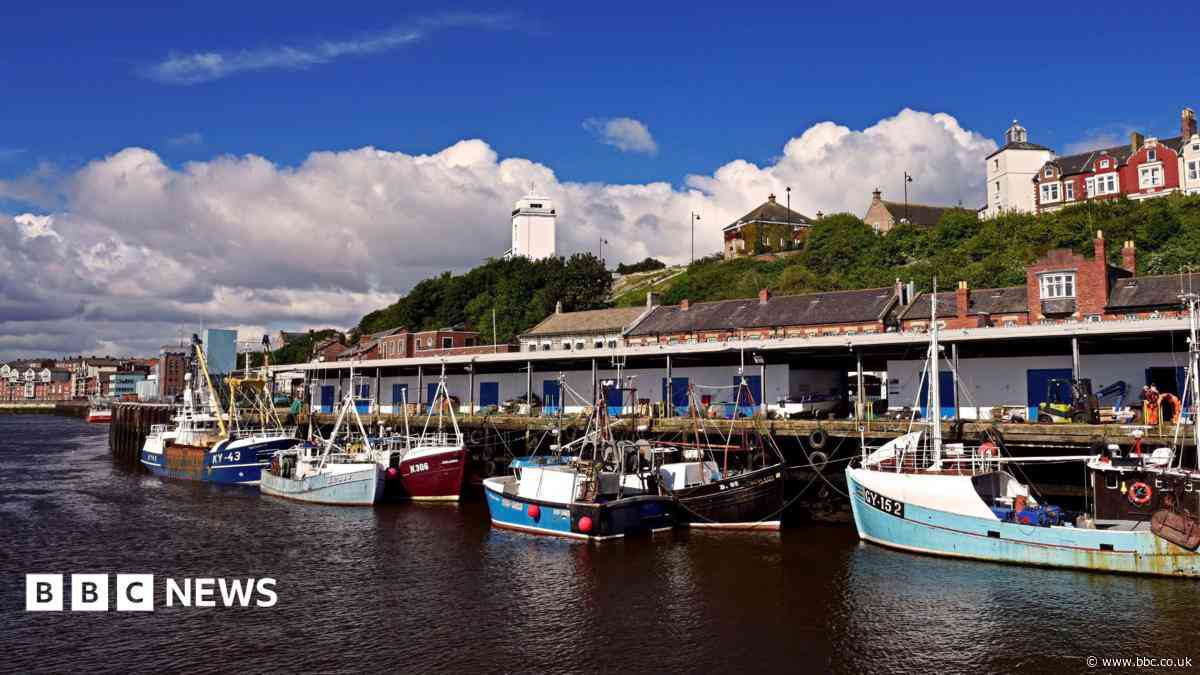 Caravans ordered to move from historic fort site