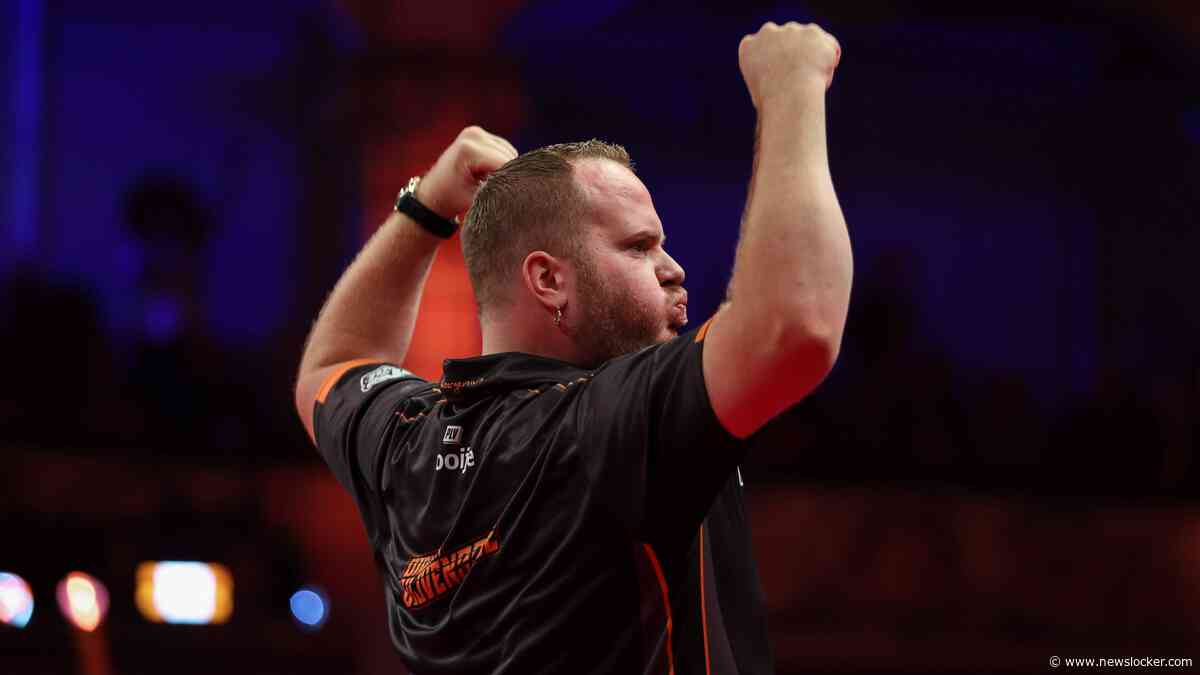 Dirk van Duijvenbode klopt Michael van Gerwen via zesde matchdart in kraker op World Matchplay