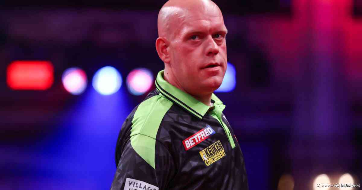 Van Gerwen buigt een grote achterstand op Van Duijvenbode om en dwingt verlenging af