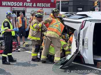 One person taken to hospital after two-vehicle crash on Tecumseh Road East