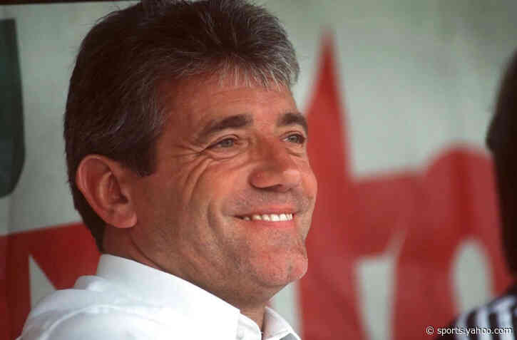 Hamburg salute Kevin Keegan with special applause round: “In heaven, they still play football.”