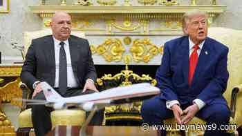 Trump says U.S.-Lebanon flights can resume, pledges help for that country after meeting its president