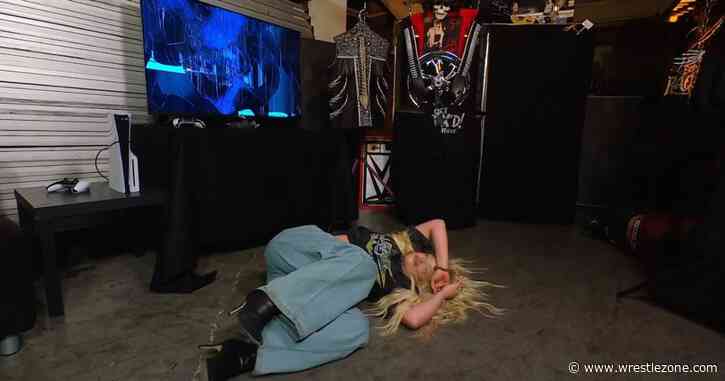 Liv Morgan Reveals Horrified Backstage Reaction to WWE Head Collision With Roxanne Perez