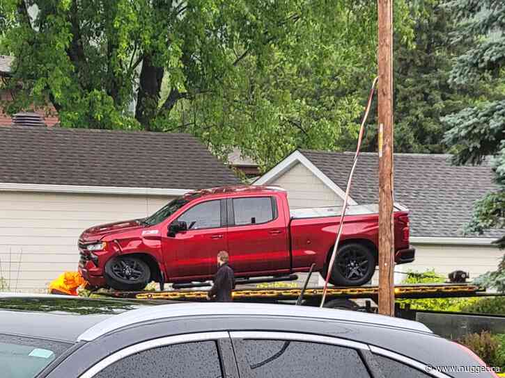 North Bay storm knocks out power, traps residents and sparks collision - PHOTOS