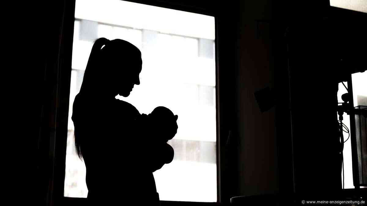 Mutter vergleicht Köpfe der Babys – und weiß sofort: Mit ihrem Sohn stimmt etwas nicht