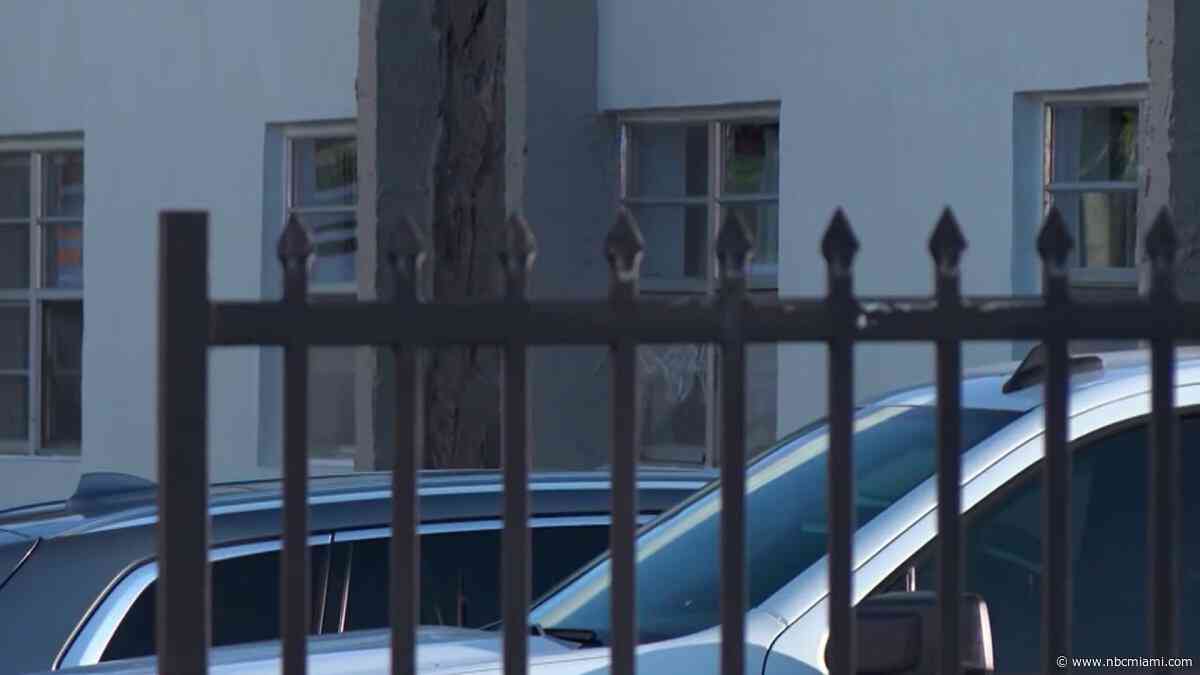 Hialeah man tries to shoot girlfriend, but gun malfunctions, police say