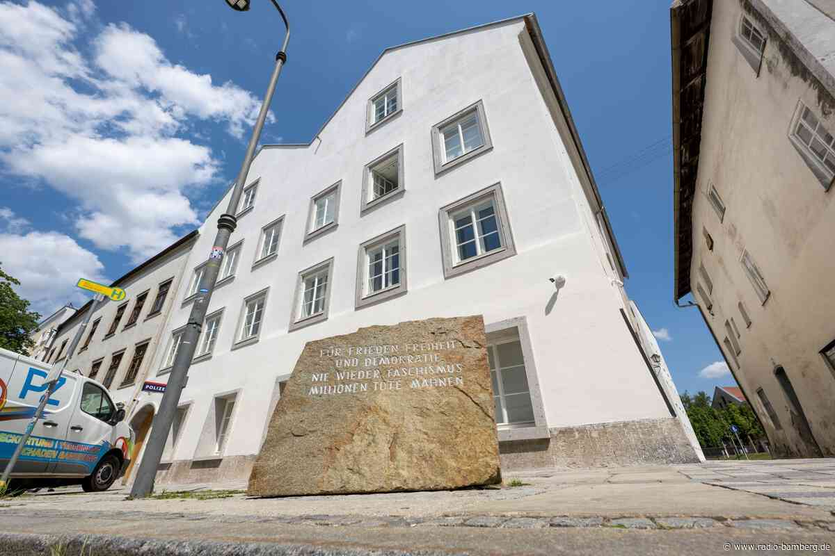 Hitlers Geburtshaus zur Polizeiwache umgebaut
