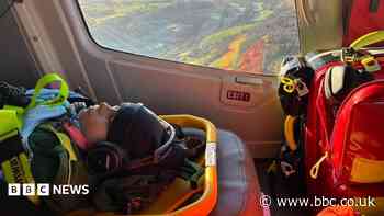 What do children need to know when calling 999?