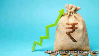 Rupee falls 11 paise to 96.36 against US dollar amid US-Iran tensions, rising crude