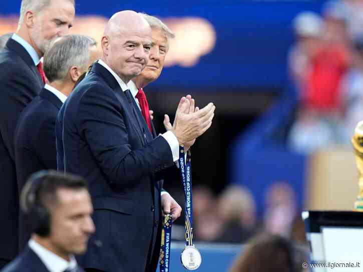 Il Mondiale di Infantino si gonfia come un pallone