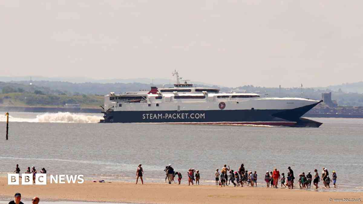 Rise in Southern 100 visitors arriving by ferry