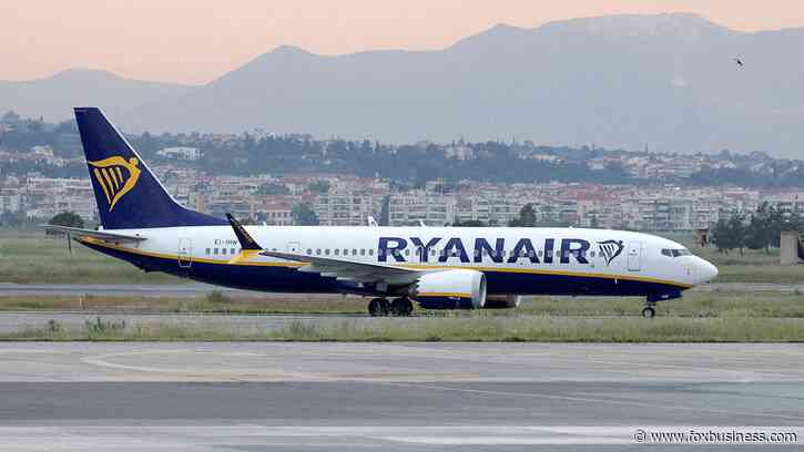 Ryanair passenger recounts being partly sucked out airplane window: 'I am lucky'