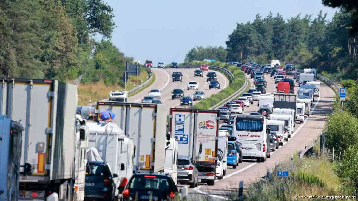 Immer mehr Autos - nur in Stadtstaaten weniger Zulassungen