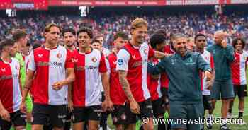 Feyenoorders tikken erop los in rondo, Twente eert Diekman met nieuw tenue