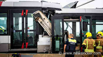 Botsing twee trams op de Erasmusbrug in Rotterdam, 18 gewonden van wie 2 zwaargewond