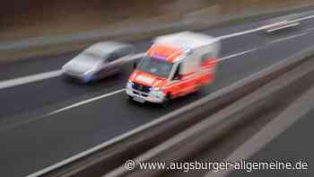 Motorradfahrer muss nach Kollision auf der A7 im Krankenhaus behandelt werden