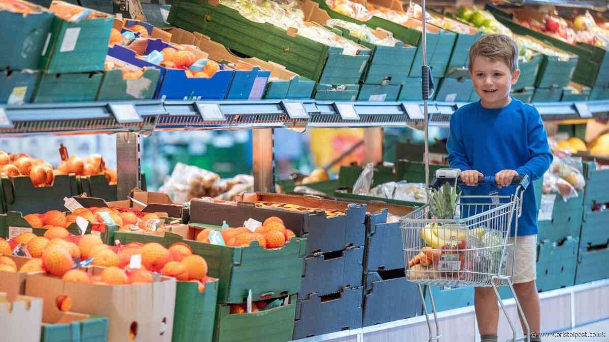 Lidl giving away £25 vouchers to help with shopping this summer