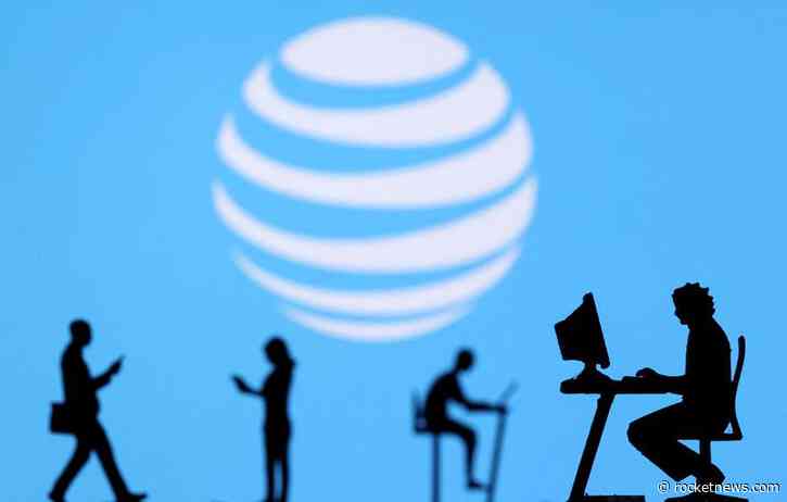 AT&T tops targets for wireless subscriber additions as bundle offers gain traction