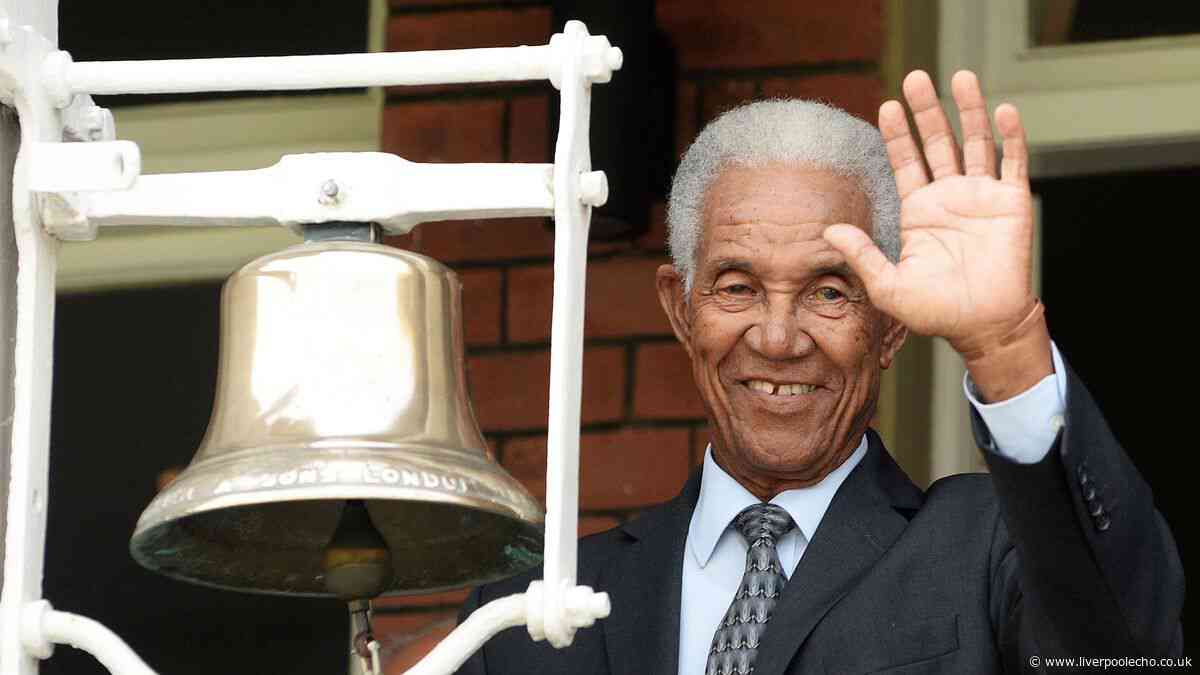 Cricket's greatest all-rounder had Everton trial - 'They obviously didn't think much of me'