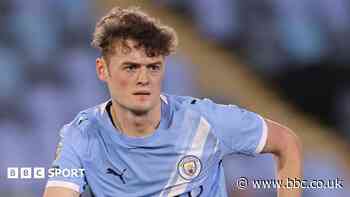 Northampton sign Man City striker Warhurst