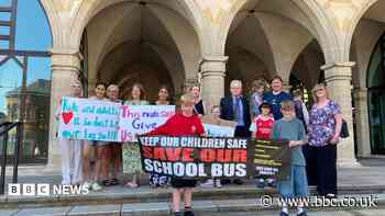 Withdrawing bus service 'wholly unsafe' say parents