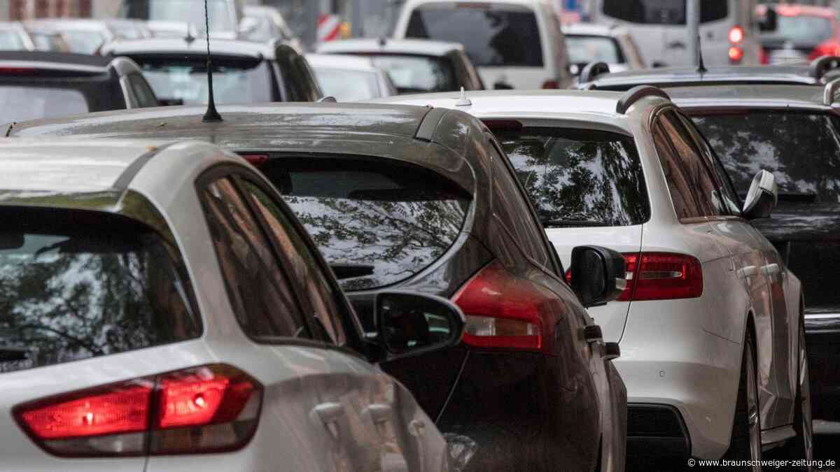 Mehr Autos in Niedersachsen zugelassen – Wolfsburg mit höchster Dichte