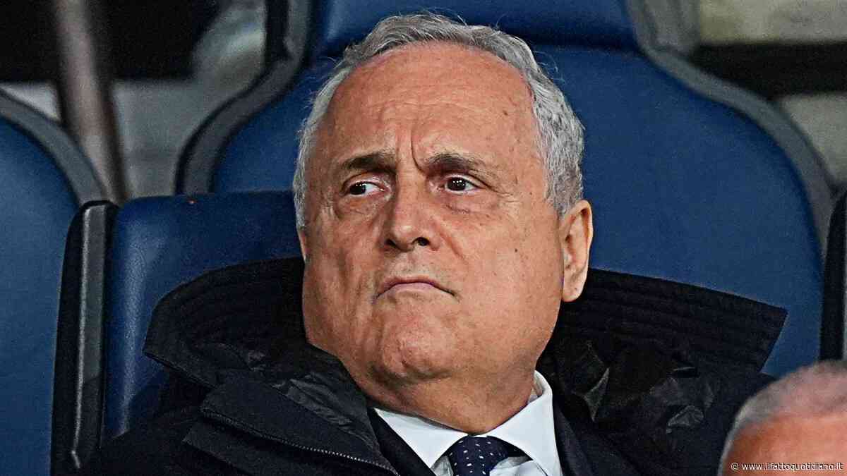 Lotito si presenta alla Reggina e cita uno slogan fascista: “Credere, obbedire, combattere”. Poi guarda il sindaco Cannizzaro (Forza Italia) e sorride