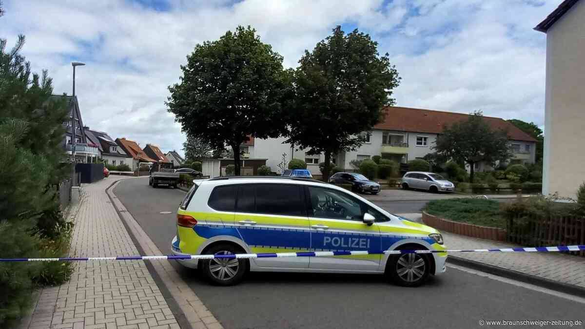 Polizeieinsatz in Gifhorn: Mann hantiert mit Softairwaffe auf Balkon