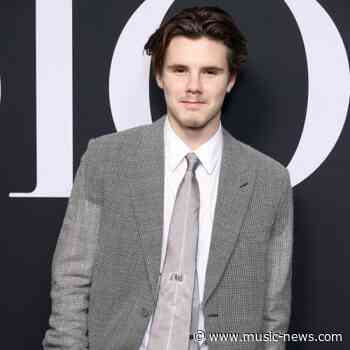 Cruz Beckham admits without his famous parents' guidance he wouldn't be so 'confident' onstage