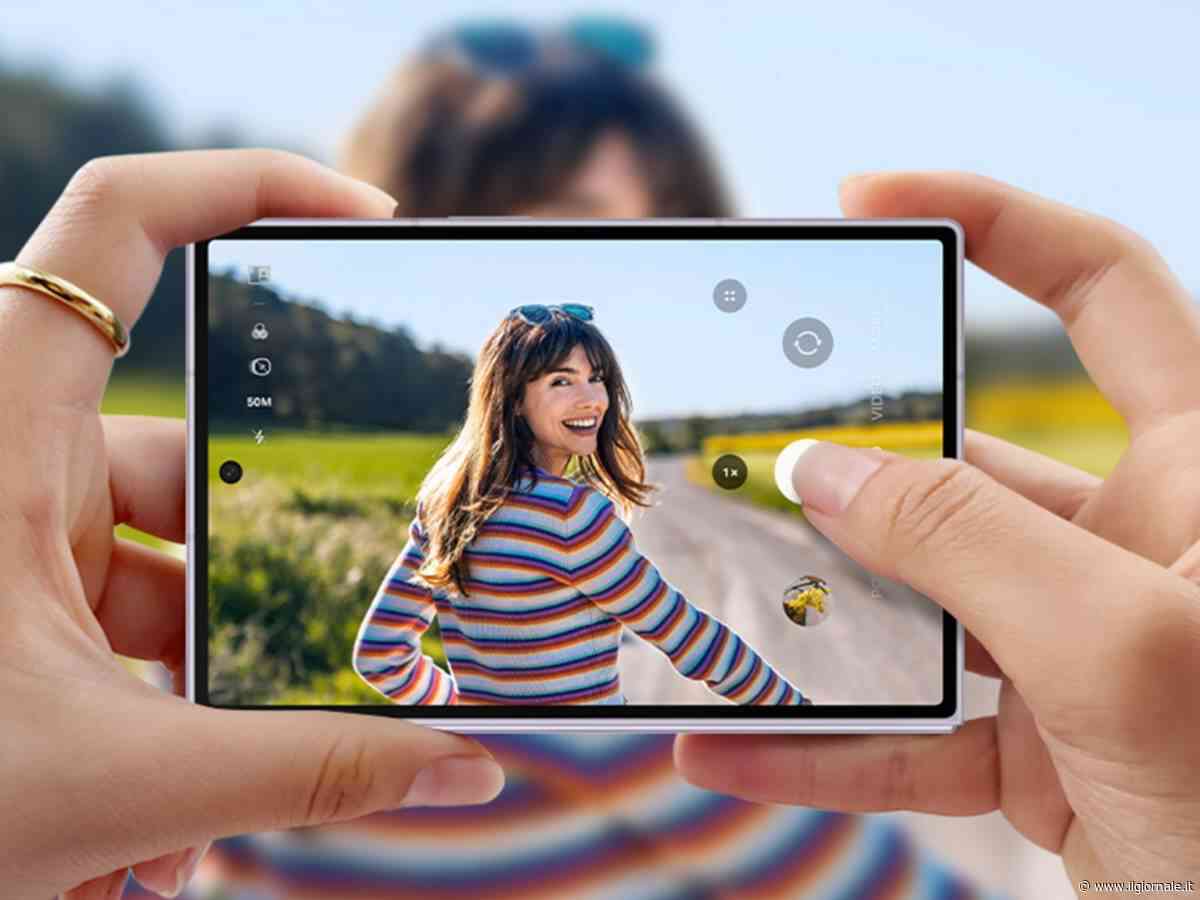 Samsung e il pieghevole formato passaporto