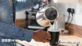 VAT to be cut from household electricity bills in October