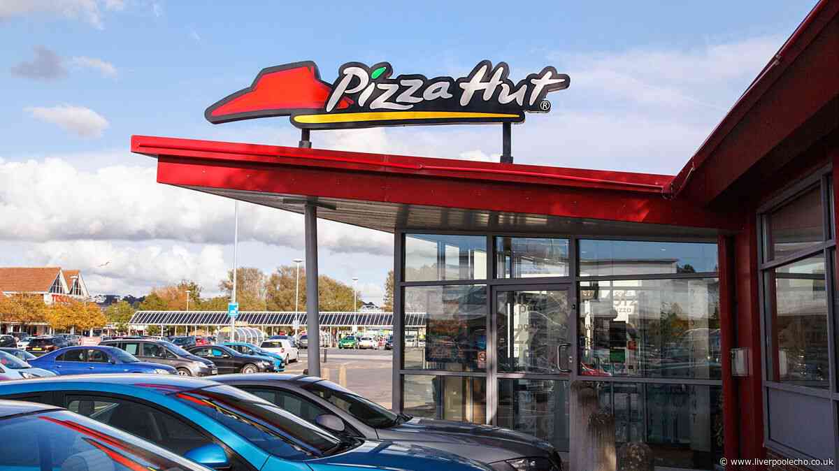 Pizza Hut shopper buys meal deal and can't believe the 'outrageous' price