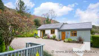 Secluded beautiful cottage in North Wales countryside close to famous castles
