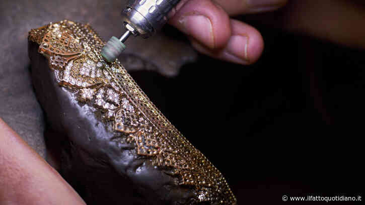 Dai quadri di Damiani ai pizzi d’oro di Buccellati e il manifesto anti-Ai di Boucheron: le nuove collezioni milionarie (già sold out) di alta gioielleria e i segreti di un mercato che non conosce crisi