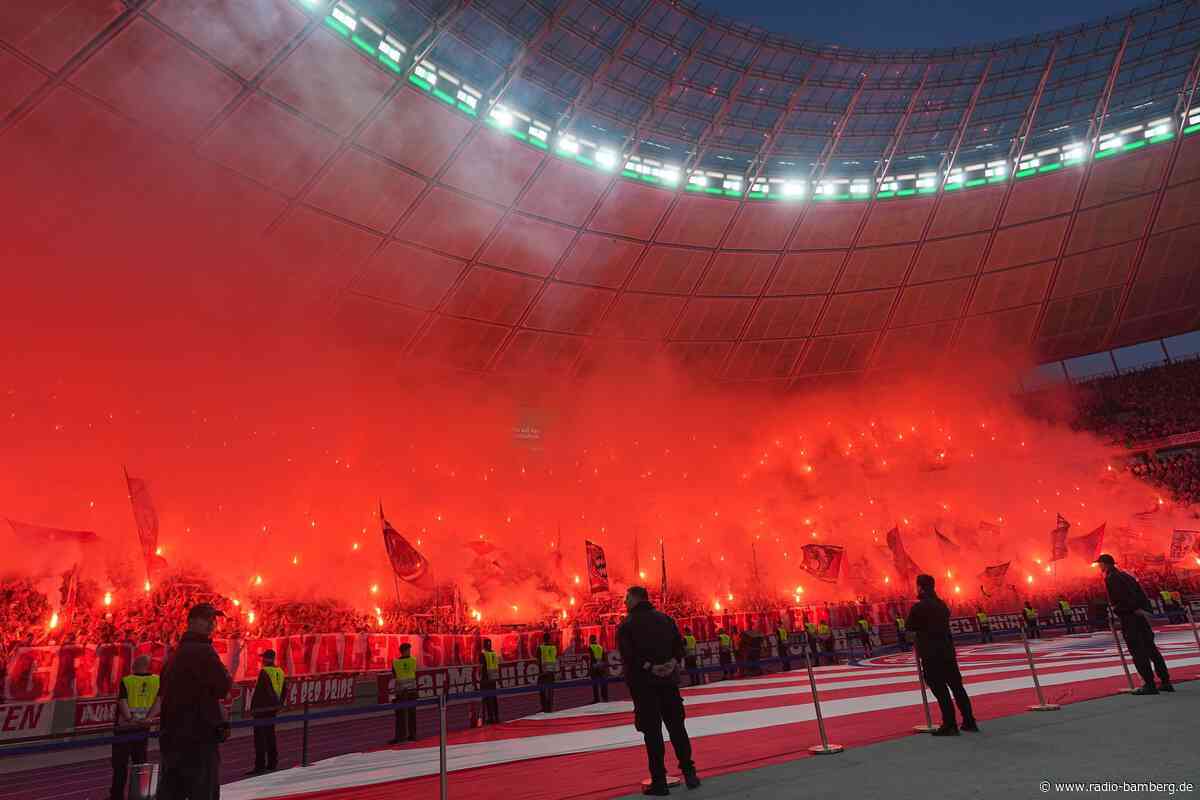 Nach Pyrotechnik: Hohe Geldstrafen für FC Bayern und VfB
