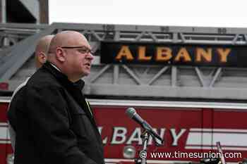Fire department responds to Albany building collapse