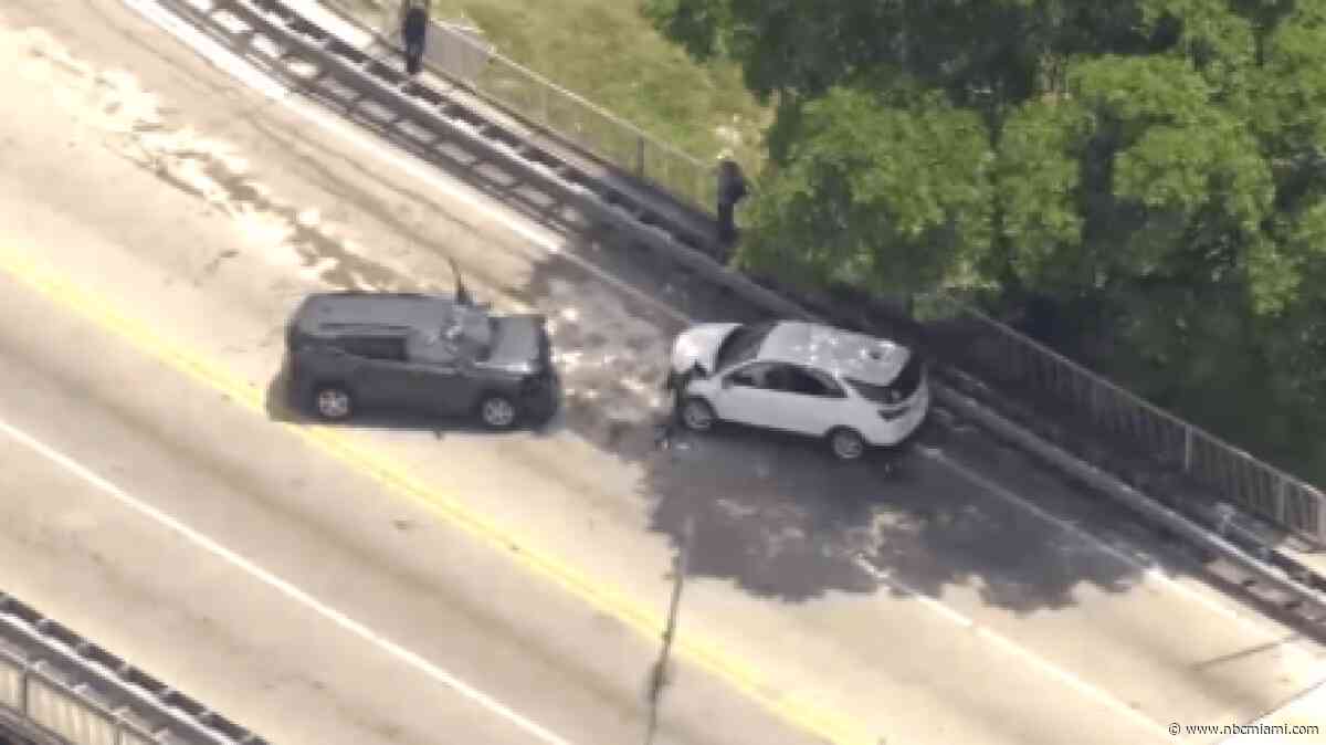 Crash in Miami causes bridge closure, police say