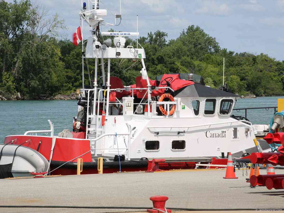 Michigan man dies after sailboat capsizes on Detroit River in Amherstburg
