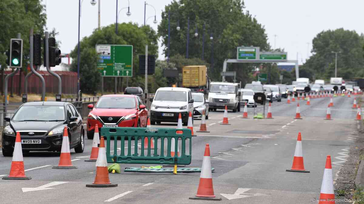 Sinkhole opens up in Seaforth road as motorists face delays