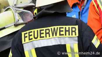 Stein sorgt für Funkenflug: Ballenpresse setzt Feld in Feldolling in Brand