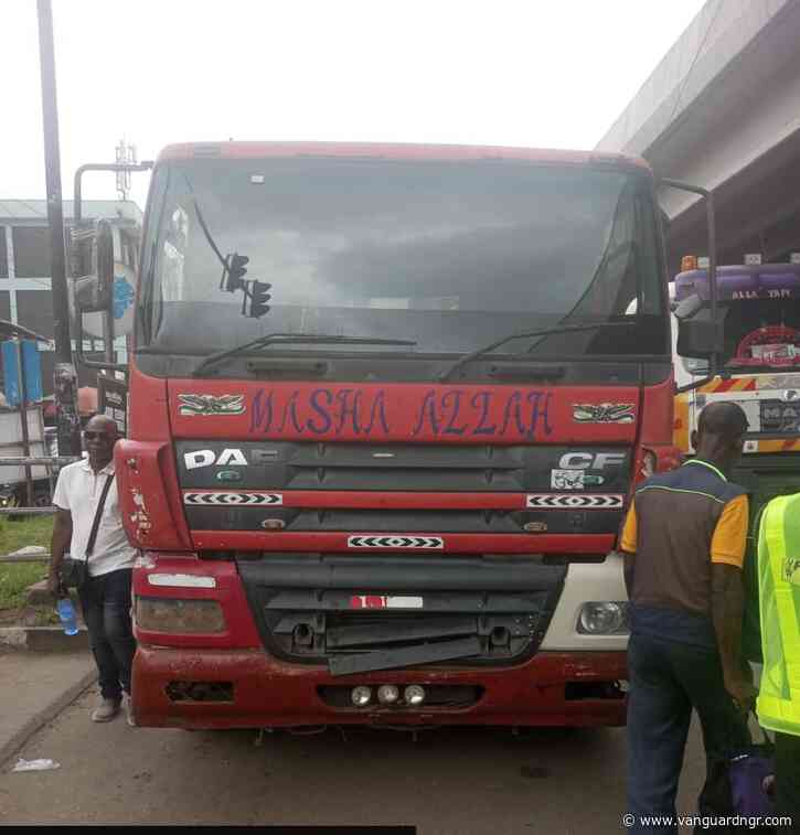 Fuel tanker crushes dispatch rider to death in Lagos, LASTMA arrests driver